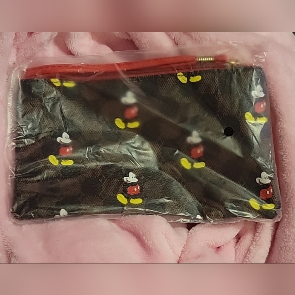 Wristlet Purse Disney Mickey Mouse NEW NIP Gucci Like Design
